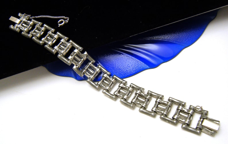 Fabulous Vintage Art Deco Bracelet Rhinestones Pot Metal