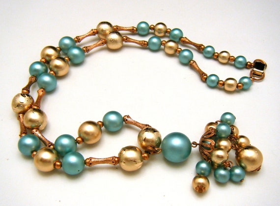 Vintage Turquoise Faux Pearl Bead Dangle Necklace Copper Tone