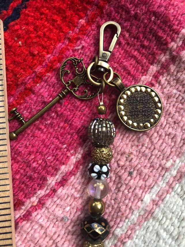 Making a DIY Louis Vuitton Keychain 