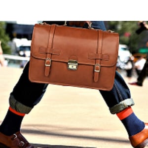 600 Brown Size L Leather Briefcase Teacher Bag for Women and Men