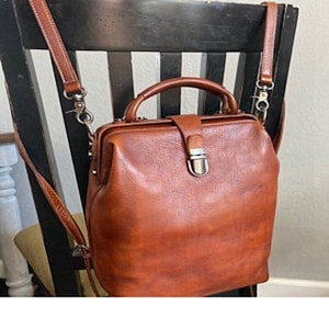 Wandelbare Crossbody-Rucksack-Geldbeutel-Frauen - Schiffe nach USA (Duty Paid) - Multifunktions-Doktortasche & Crossbody-Geldbeutel - Rucksack-Mode-Geldbeutel