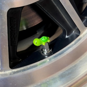 Bouchons de tige de valve de pneu Turtle | Petit, mignon, kawaii !! Accessoire pour voiture et vélo