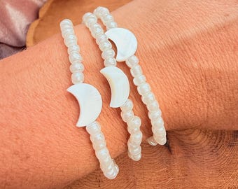 Moon Stretch Bracelet Elastic Band Boho Style Beach Accessory Shell Charm Celestial Jewelry White Bead Casual Wear Everyday Fashion Set