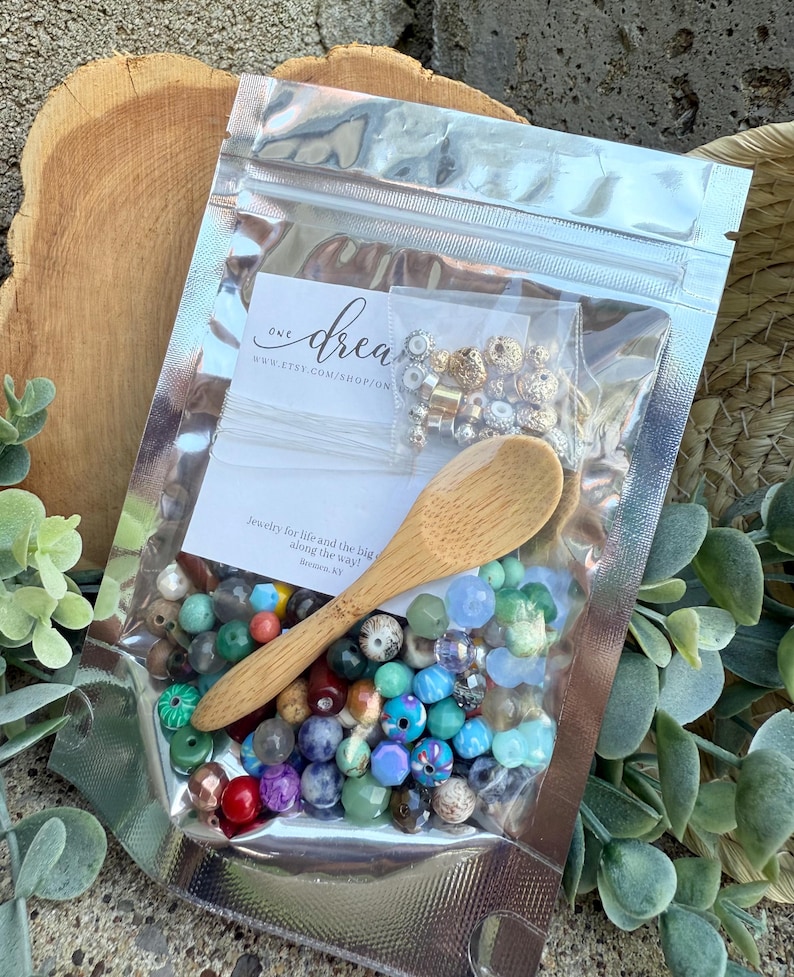 DIY Bracelet Kit DIY Jewelry Kit Girls Night Craft Mixed Bead Collection Stretch Cord Design Pack Complete Bracelet Set Party Activity Pack Gold Silver Accent Beads Beginner Instructions Bead Mix Creative Hobby