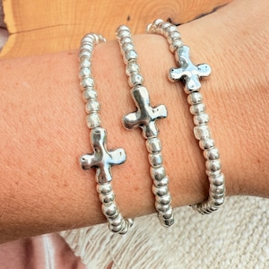 Cross Charm Bracelet Stretch Design Faith Jewelry Christian Gift Idea Wear Christian Jewelry Religious Accessory Bead Bracelet Elastic Band