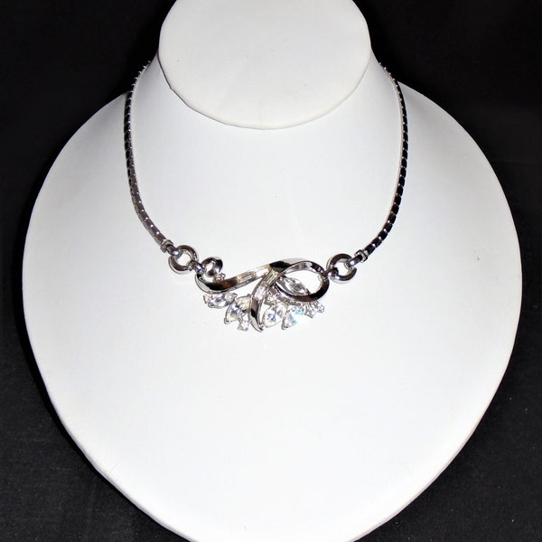 Vintage Trifari Promenade Rhinestone Necklace Rhodium Plated 1952