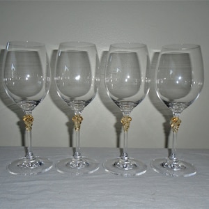 Mikasa Crystal Chablis White Wine Glasses Gold Grape Cluster Stemware Set of 4