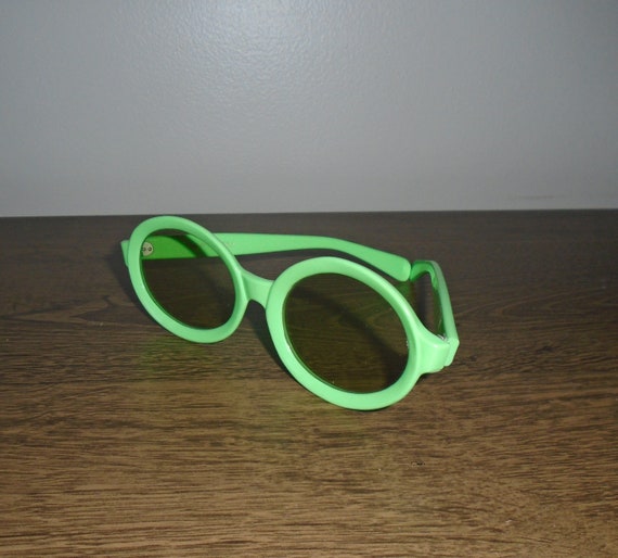 Italian Sunglasses Vintage Green Mod Made in Italy 19… - Gem