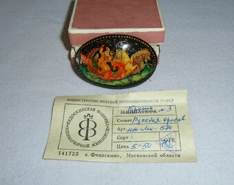 Russian Black Lacquer Hand Painted Artist Signed Christmas Brooch Vintage