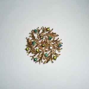 Vintage Lisner Brooch, Green Aurora Borealis Rhinestones Vintage Lisner Brooch, Green Aurora Borealis Rhinestones