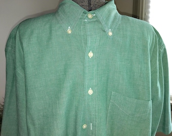 1990s Brooks Brothers Men’s Short Sleeve Shirt Size Large  100% Cotton