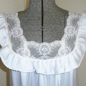 Vintage Nightgown Blanch By Ralph Montenero 1970s Size Small Long Gown Lace