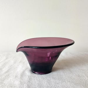 Viking Glass Epic Amethyst Calla Lily Bon Bon Dish Mid Century