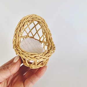 Dollhouse Miniature Rattan Bassinet
