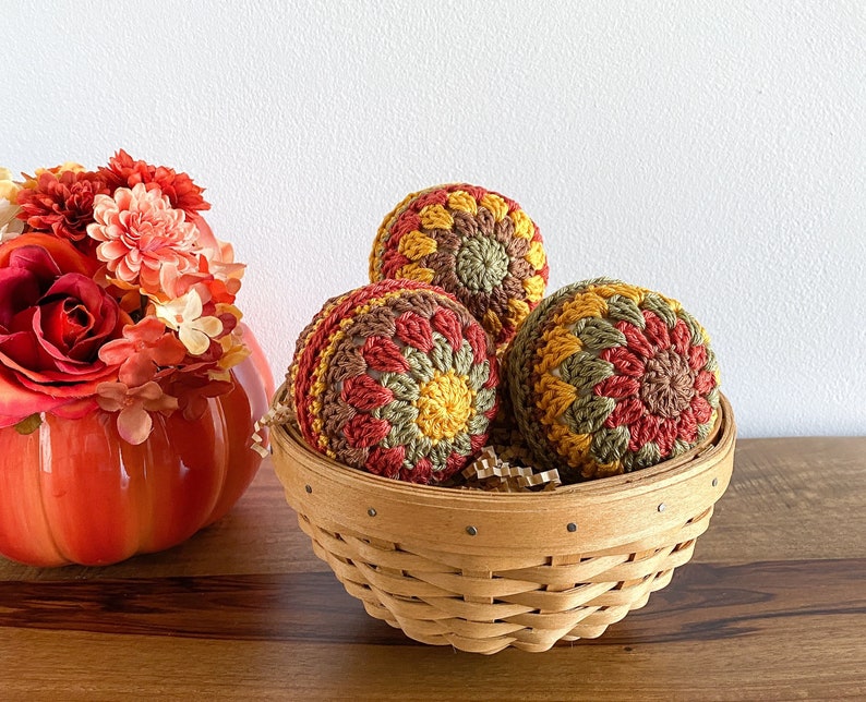 Crochet Fall Baubles (Set of 3) – Thanksgiving Table Decor