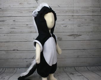 Skunk Fleece Baby Romper, Skunk Infant Outfit, Skunk Infant Romper, Skunk Halloween Romper
