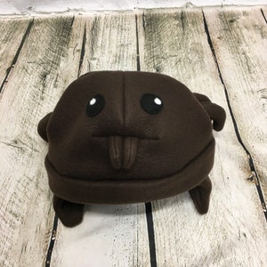 Adult and Kids Spider Fleece Hat, Spider Kids Hat, Arachnid Fleece Hat, Spider Lover Gift Idea, Unique Winter Hat, Animal Fleece Hat