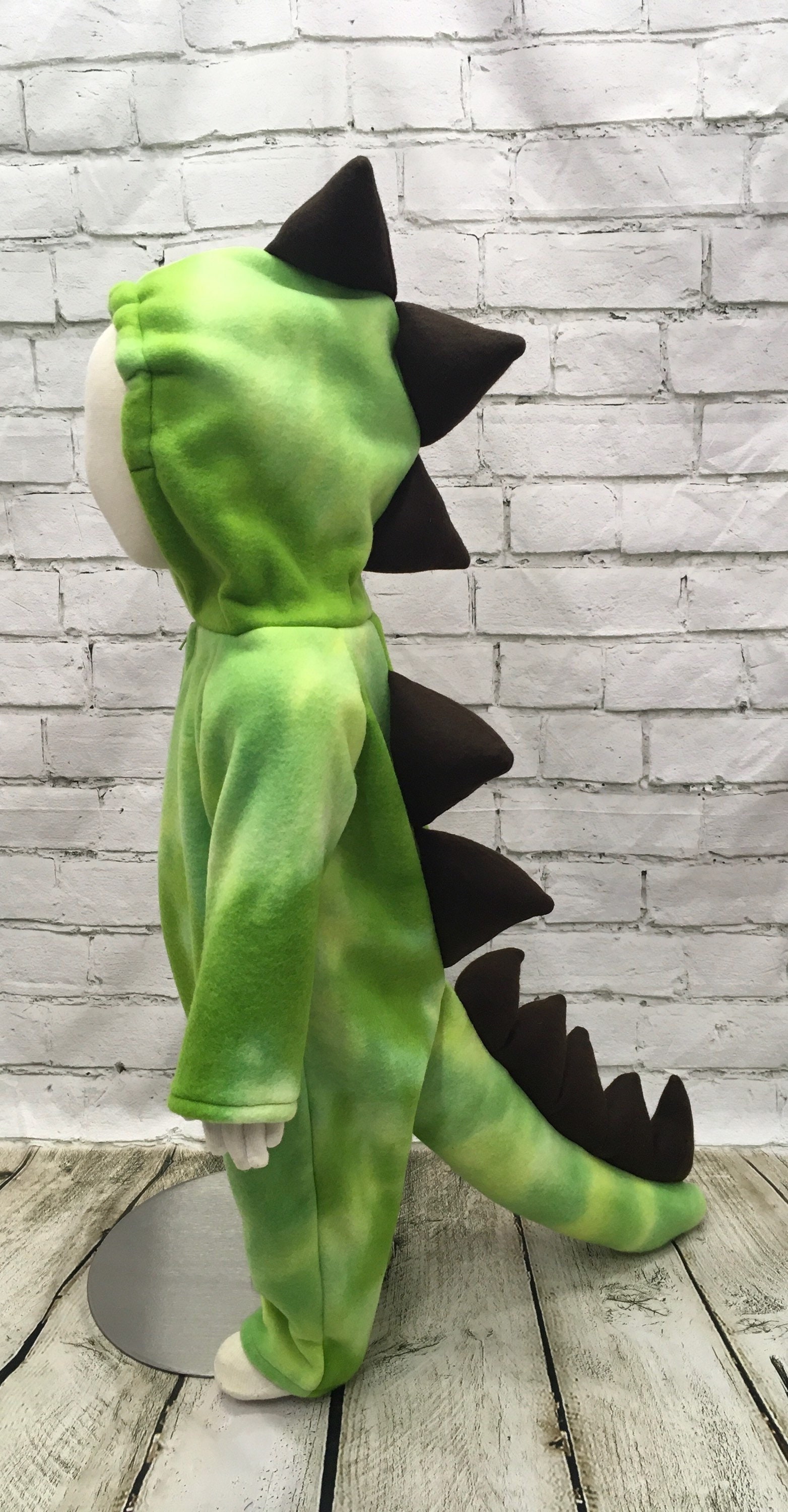 HalloweenCostumes.com 0-3 Months Hatching Pterodactyl Infant Costume.,  White/Green/Green