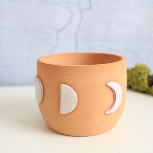 Terracotta Moon Circle Planter Moon Planter Succulent Planter Planter fait à la main Pot fait à la main Cadeau succulent image 4