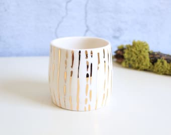 22k gold abstract cup - Procelain mug - Handmade mug - Coffee mug - Minimalist - Tea mug - Pottery mug - Ceramic mug