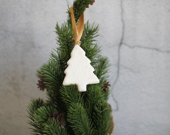 Chrismas tree Ornament - White Christmas tree ornament - Christmas ornament - Ceramic ornament - Handmade ornament