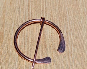 Large simple Copper penannular brooch Handmade Celtic, Irish, Scottish Kilt pin