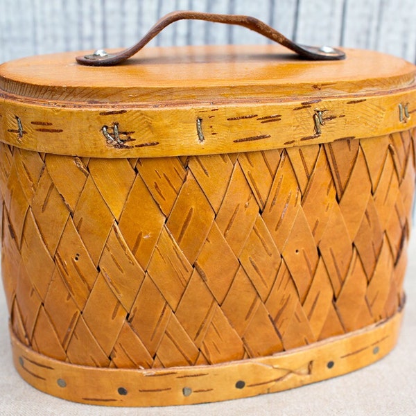 Vintage Swedisch wicker birch container handmade Sami from Lapland dated 1962 native people Sweden authentic historical item home deco