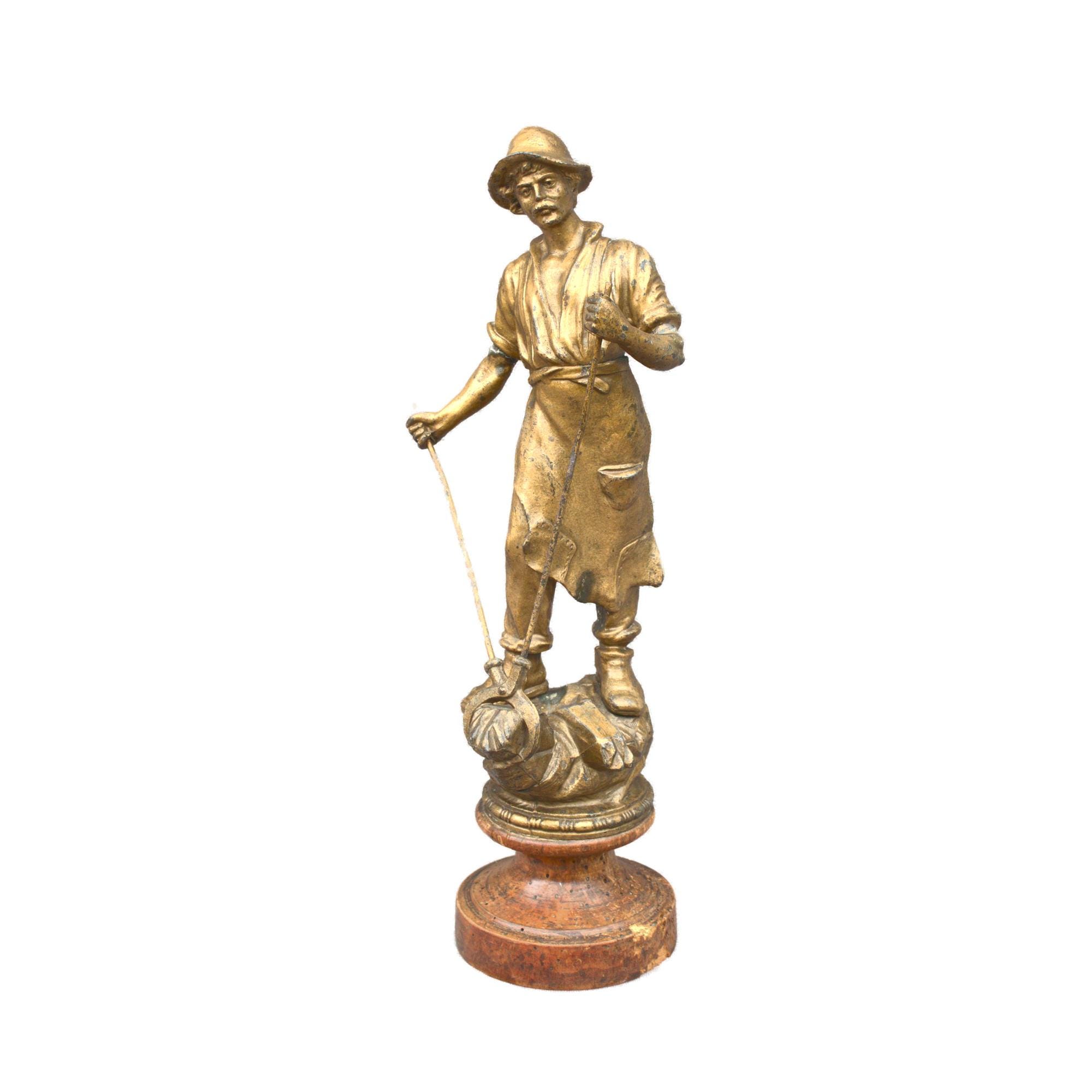 Gold miner sculpture - Etsy 日本