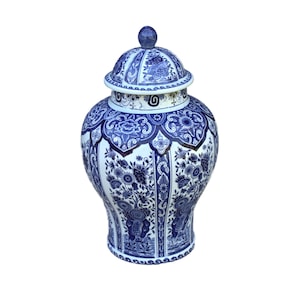 Antique Delft urn vase Holland dutch Maastricht Petrus Regout 14.37&quot; 36,5cm porcelain home decor heirloom eye-catcher painted flower pattern