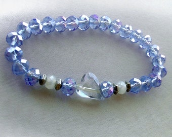Bracelet coeur en cristal bleu clair fait main - Poignet 6,3"