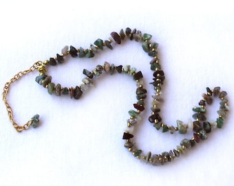 Collier d'agate, collier de pierres précieuses, collier d'agate ébréchée, collier d'agate indienne, collier court
