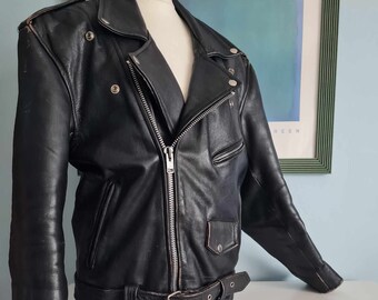 Vintage Black Leather Biker Jacket: Punk Rocker Style, 40