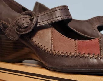 Vintage Brown Leather Wedge Shoes: 70s Style Extra Wide Fit