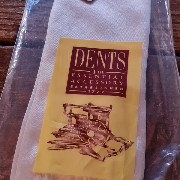 Vintage White Gloves Onesize by Dents New in Bag