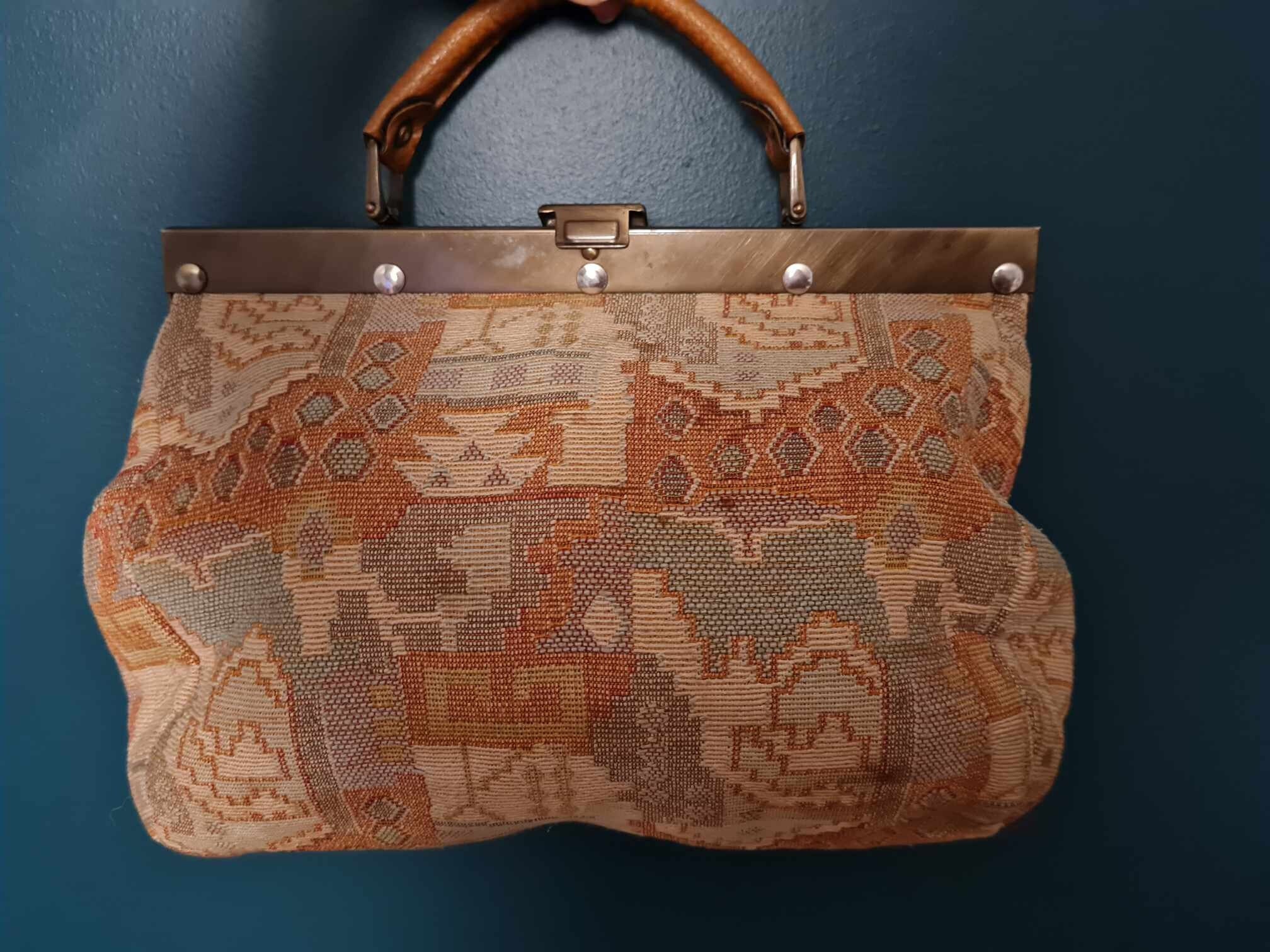 Gladstone hotsell carpet bag