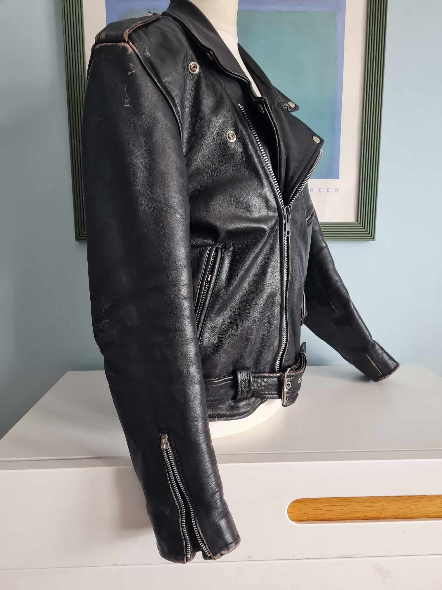 本革 vintage black leather jacket Vintage Black Leather Biker Jacket: Punk Rocker Style, 40