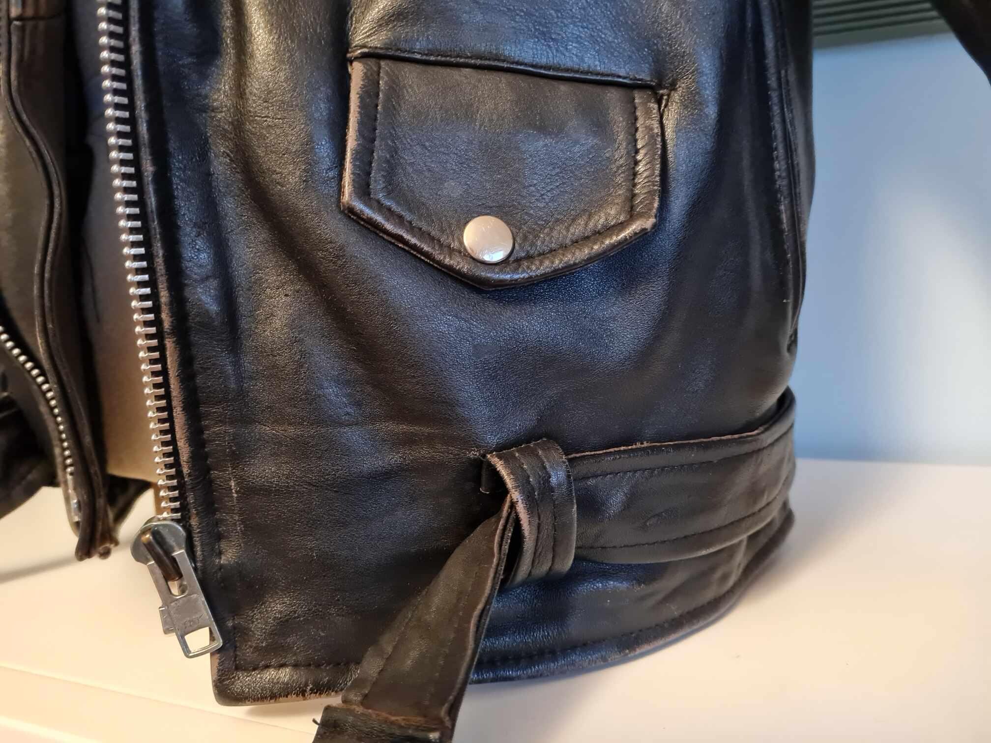 Vintage Black Leather Biker Jacket: Punk Rocker Style, 40