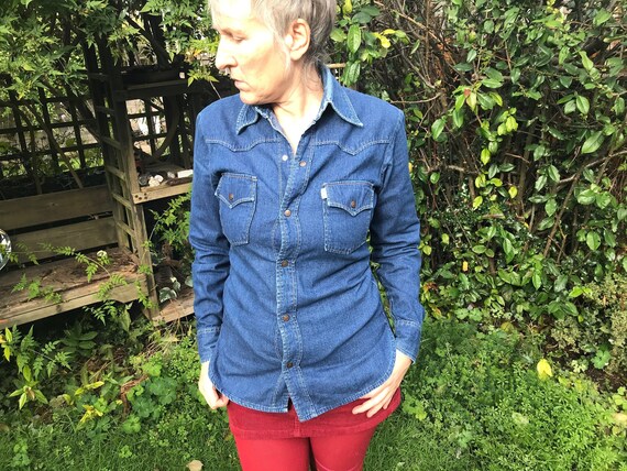 Vintage 1960s Big E Levis Denim Shirt, Indigo deni