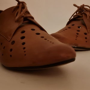Vintage Brown leather lace ups, Oxfords Clarks, Tie shoes, Unisex UK 8.  US  10, EU 42  Great Condition
