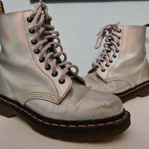 Vintage Dr Martens 1460 Pascal Silver Leather damskie buty wyprodukowane w Anglii UK 6, EU 39, US 4 zadrapania