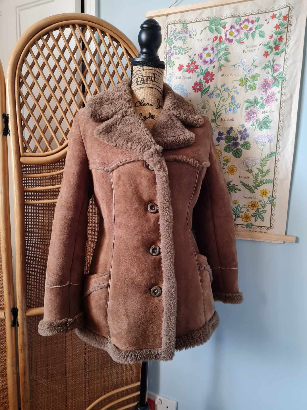 Funky Vintage 1970s Sheepskin Shearling Afghan Coat/ Cozy Boho Winter Coat  Baily's of Glastonbury Made in England/size 10-12/ US 6-8/ S-M 