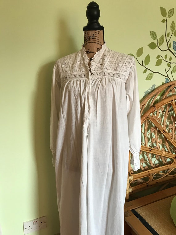 Exquisite Edwardian  night gown, antique chemise,… - image 2