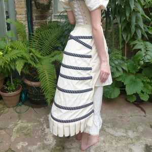 Victorian/Steampunk Bustle