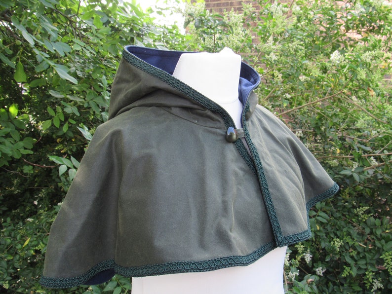 Waxed Cotton Hood and Mantle image 2