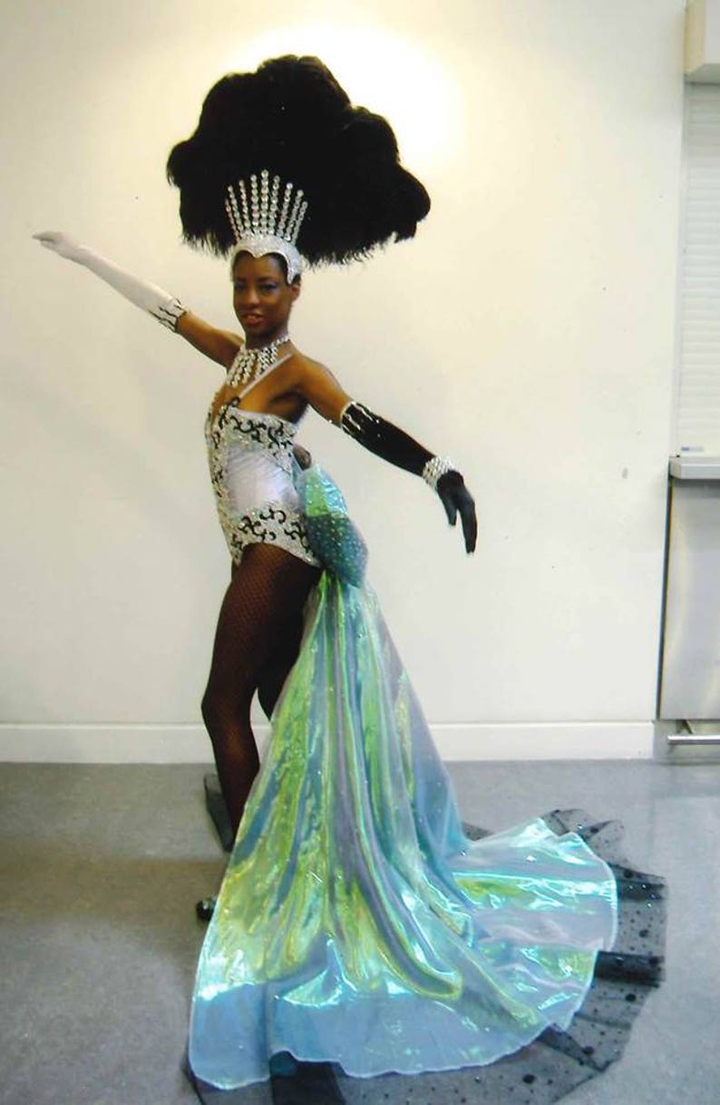 Showgirl Costume image 2