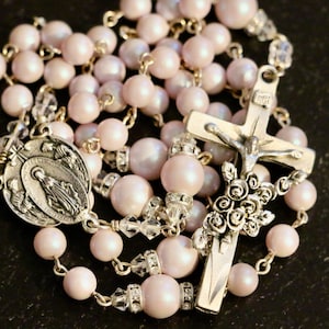 Catholic Swarovski Iridescent Dreamy Rose Pearl Rosary in Silver