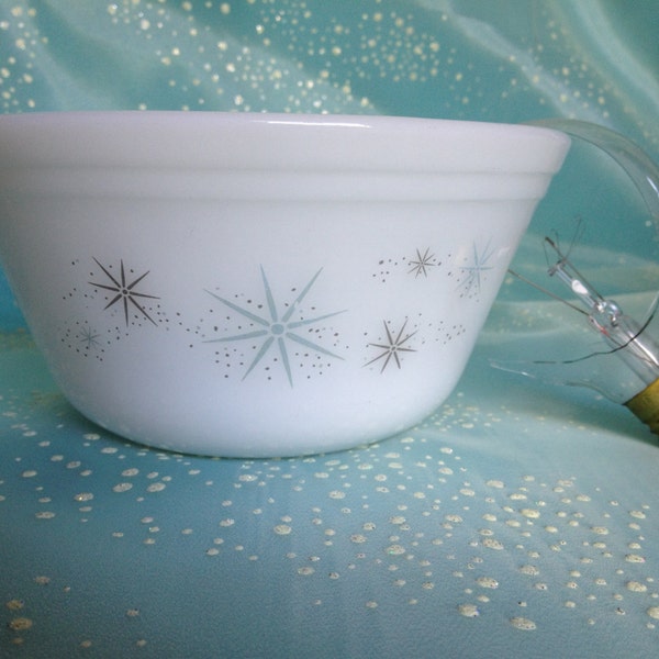 Federal Glass 'Atomic Starburst' Mixing Bowl