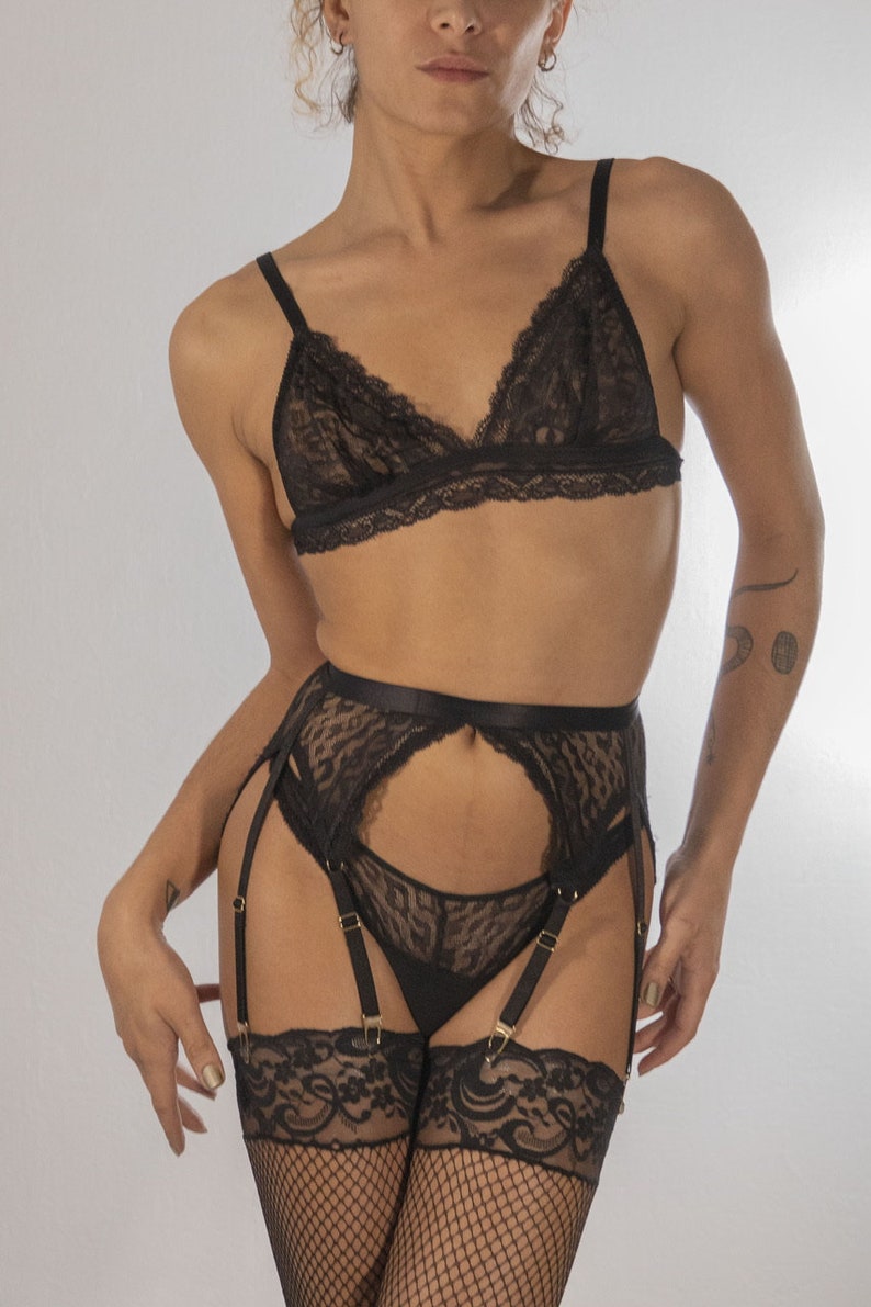 Soutien-gorge en dentelle, lingerie pour trans , lingerie mariage bohème, mon premier bra image 3