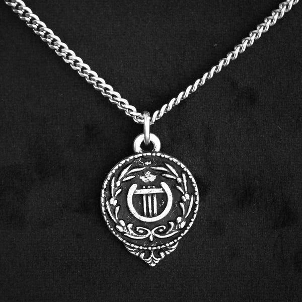 Apollo Pendant with Laurel Wreath