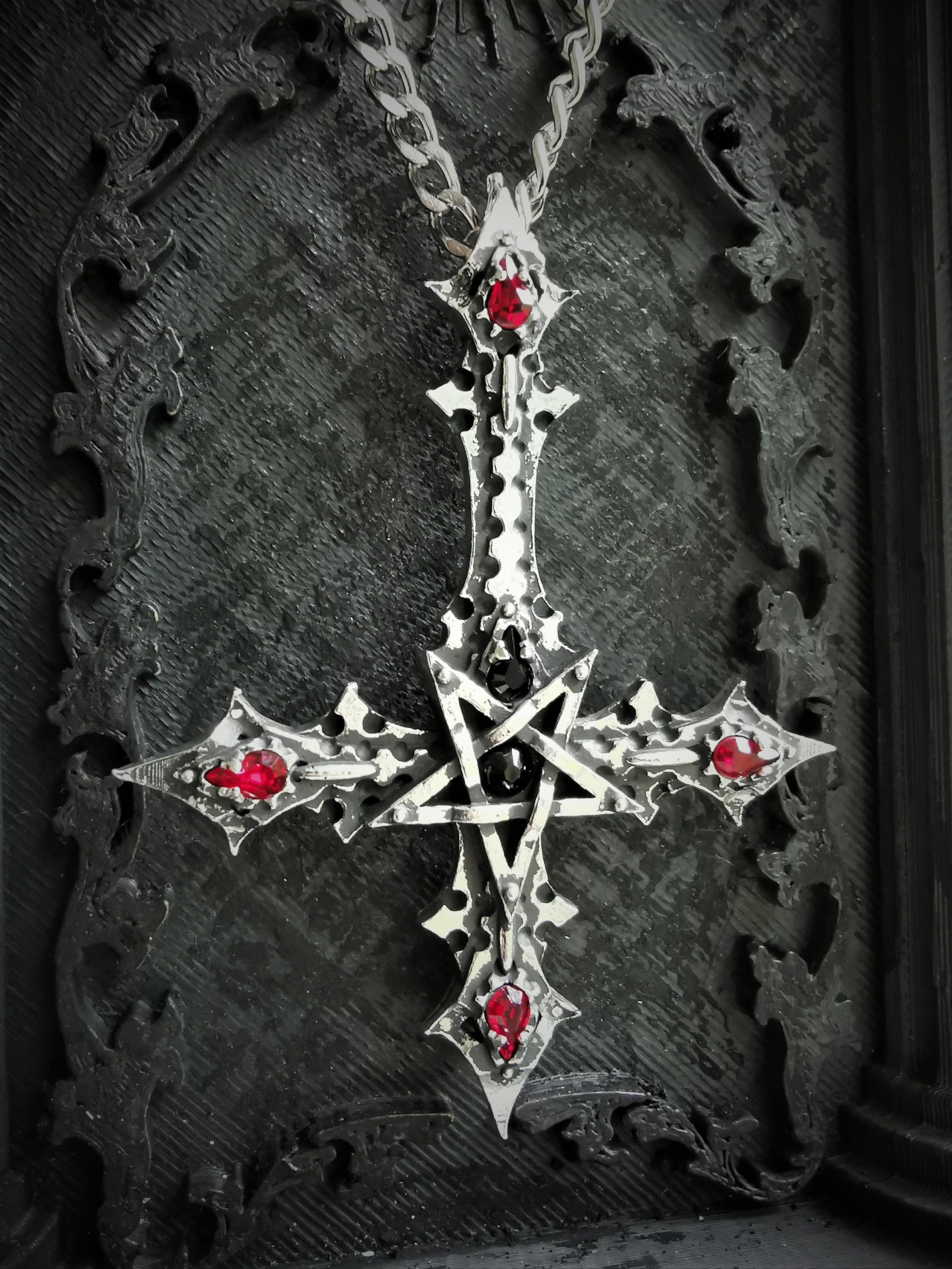 Upside Down Cross Rosary – Dark+Dawn